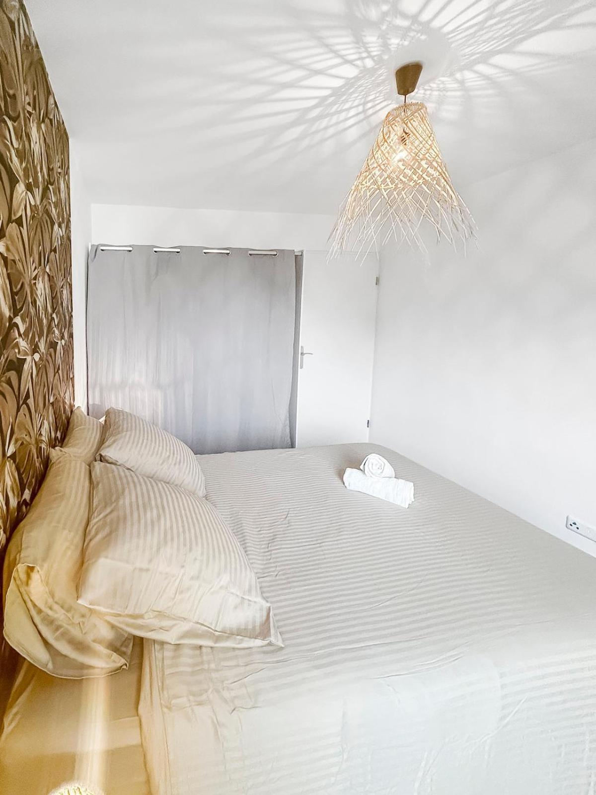 Charme Et Confort A - Proche Paris Cdg Apartment *